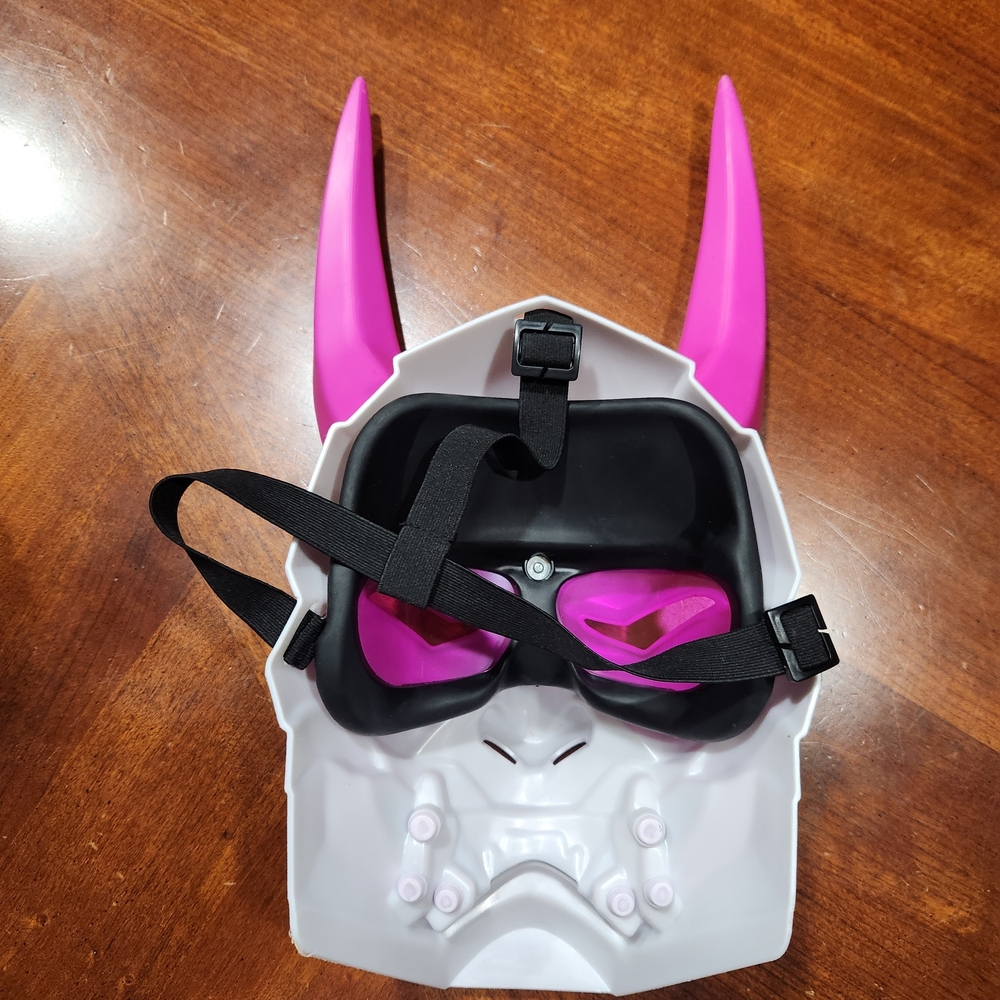 Fortnite Mask - Picture 2 of 3